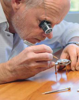 詹姆士·约翰森-厦门欧米茄维修服务中心制表师